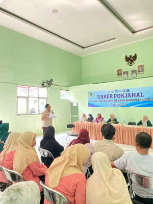 Sekcam Kemang Budi Riva Buka Kegiatan Rapat Kerja Pokjanal Posyandu Tingkat Kecamatan