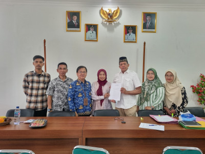 Penandatanganan Akta Pendirian Koperasi Merah Putih Desa dan Kelurahan se-Kecamatan Kemang