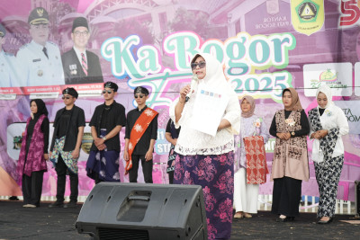 Fashion Show Batik Kemang terselenggara di Kabogorfest 2025, Pemkab Bogor dorong UMKM Menuju Ekonomi Hijau dan Desa Cerdas
