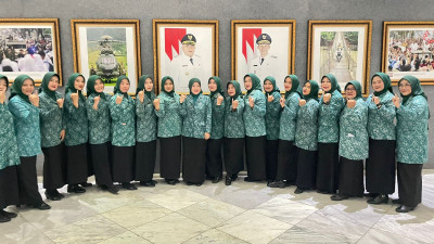 Tim Paduan Suara PKK Kecamatan Kemang Tampil Gemilang di Hadapan Ibu Bupati Bogor