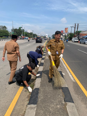 Upaya Berkelanjutan, Kecamatan Kemang Tertibkan dan Percantik Ruang Publik