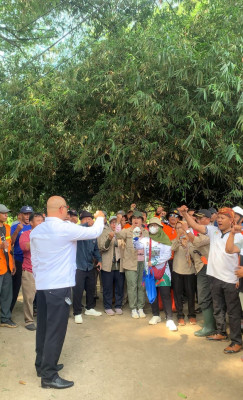 Kepala Desa Tegal Bersama Warga Kompak Gelar Kegiatan Bersih-Bersih